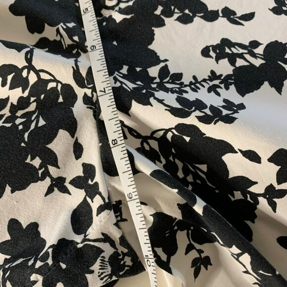 Gap Black & White Floral Crop Stretch Pants - Picture 6 of 8